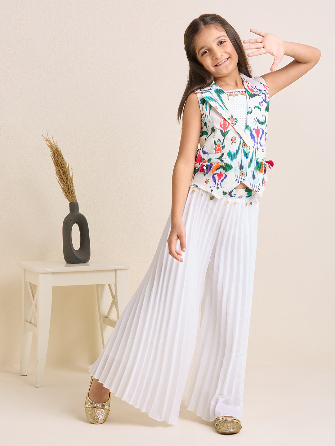 Girls White Floral Sleeveless Jacket with Crop Top & Pleated Pants Ethnic Wear Set (3pc Set)