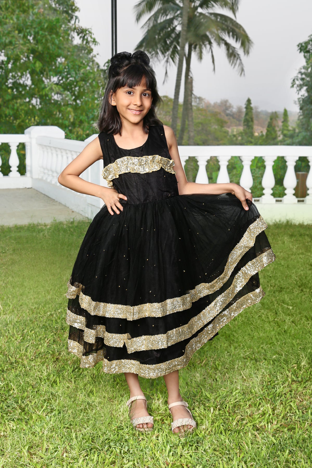 Black Sleeveless Sequins With Bow Embellished Soft Net Party Dress