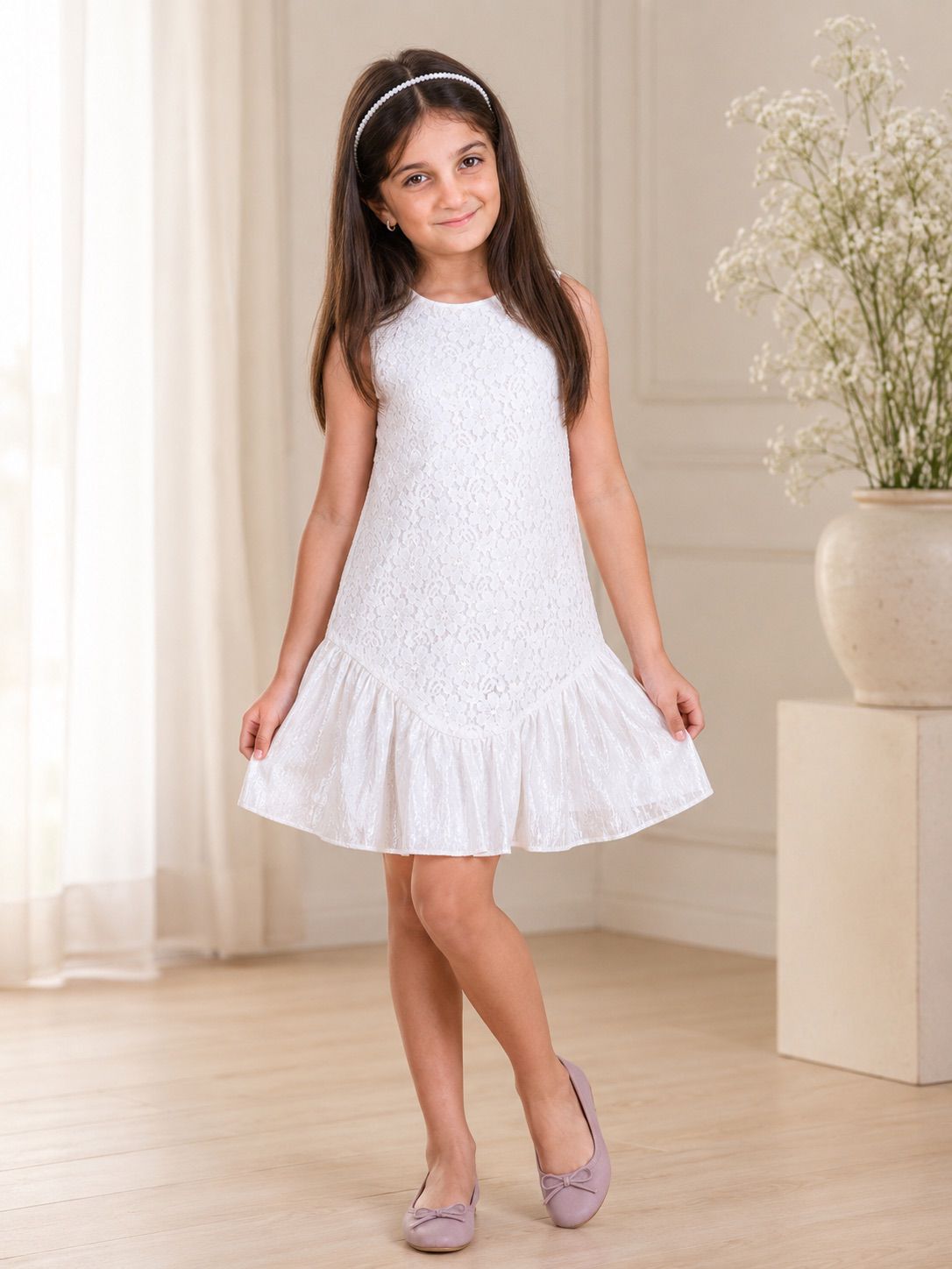Girls' Elegant Floral Lace Party Dress – Sleeveless White Dress with Shimmer Frill
